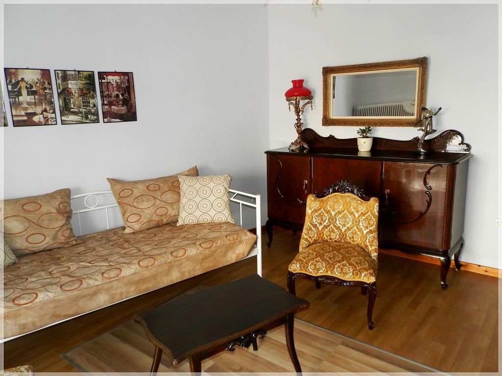 Florian Flat Complex Apartment เปรเวซา ภายนอก รูปภาพ